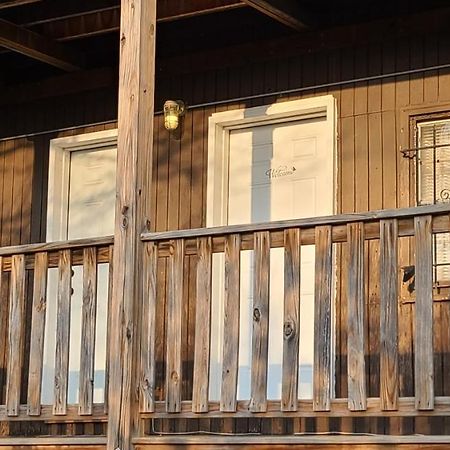Cozy 1 Bedroom, 1 Min From Irving Park Blue Line, Free Parking Chicago Extérieur photo