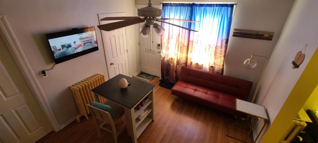 Cozy 1 Bedroom, 1 Min From Irving Park Blue Line, Free Parking Chicago Extérieur photo