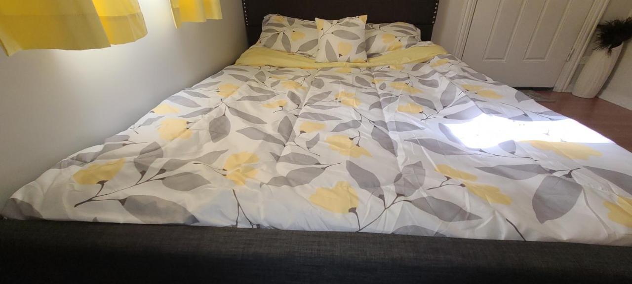 Cozy 1 Bedroom, 1 Min From Irving Park Blue Line, Free Parking Chicago Extérieur photo