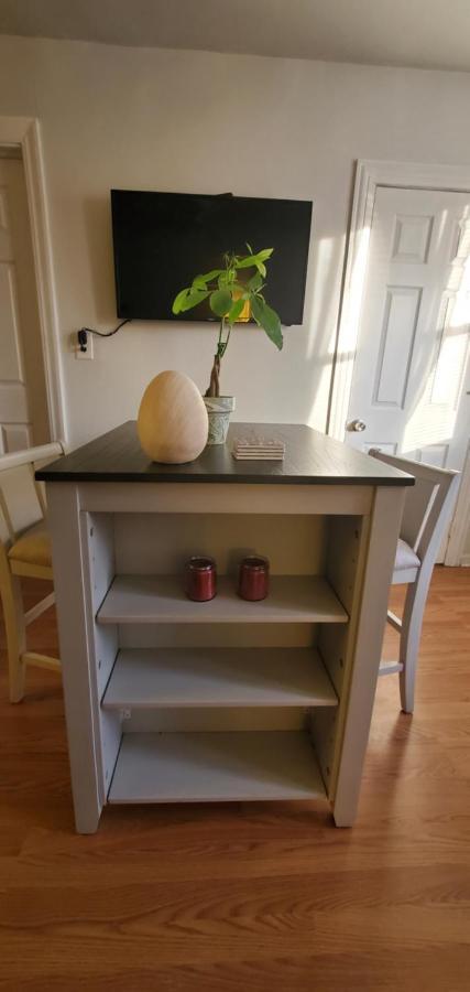 Cozy 1 Bedroom, 1 Min From Irving Park Blue Line, Free Parking Chicago Extérieur photo